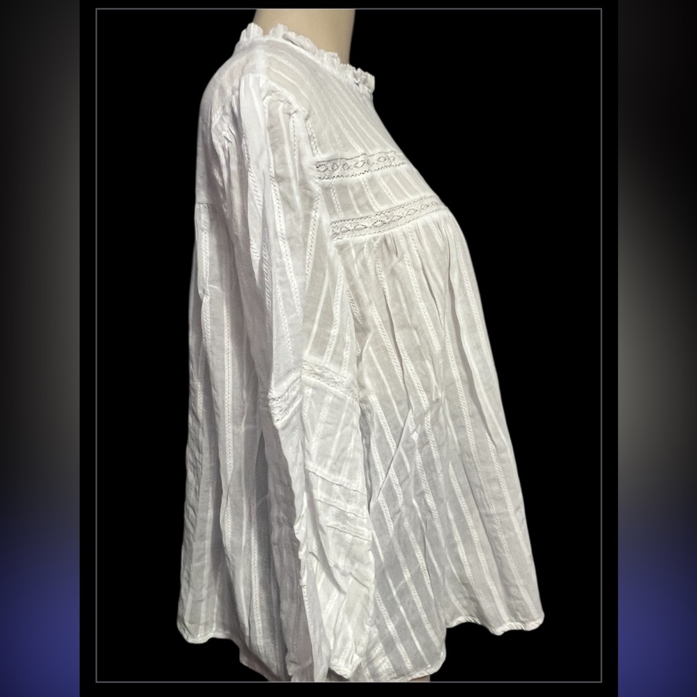 Universal Thread White Textured Blouse - image 4